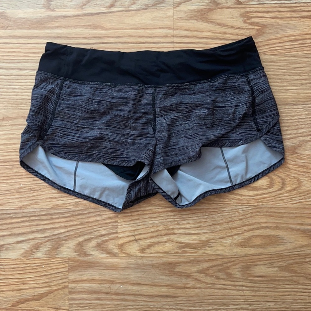 Size 8 Lululemon shorts in great condition- 4in